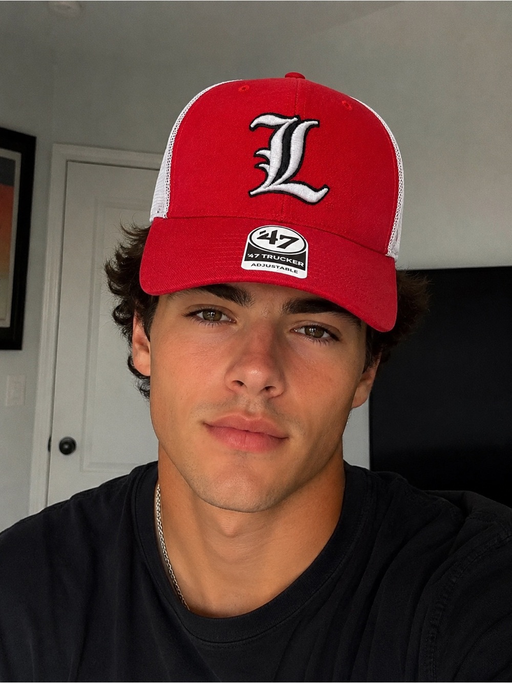NWT Louisville Cardinals Trucker Hat Red Adjustable